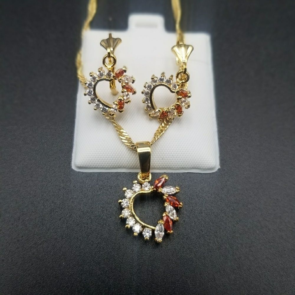 Lovely 18k Gold filled chain with Pendant Earrings